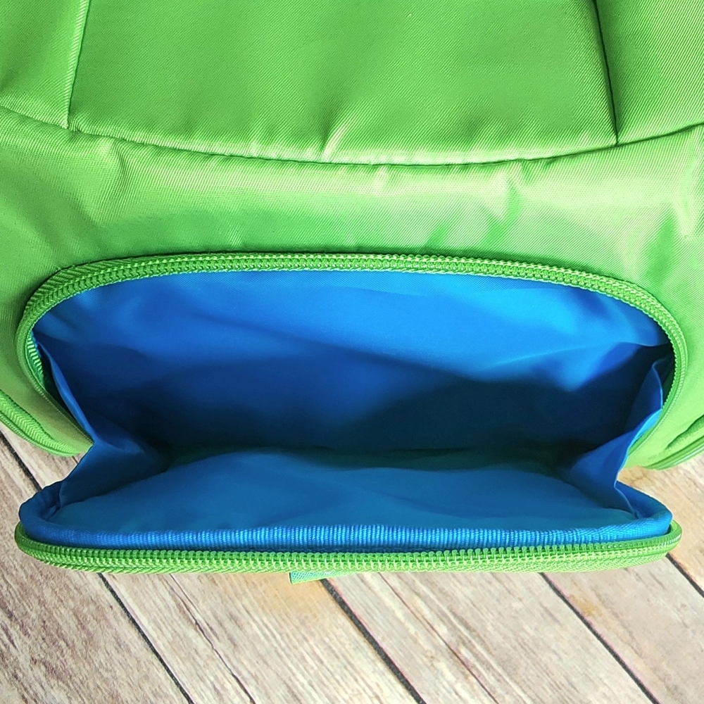 Baggallini Lime Green Hanging Toiletry Bag with Carry Case - Picture 14 of 14